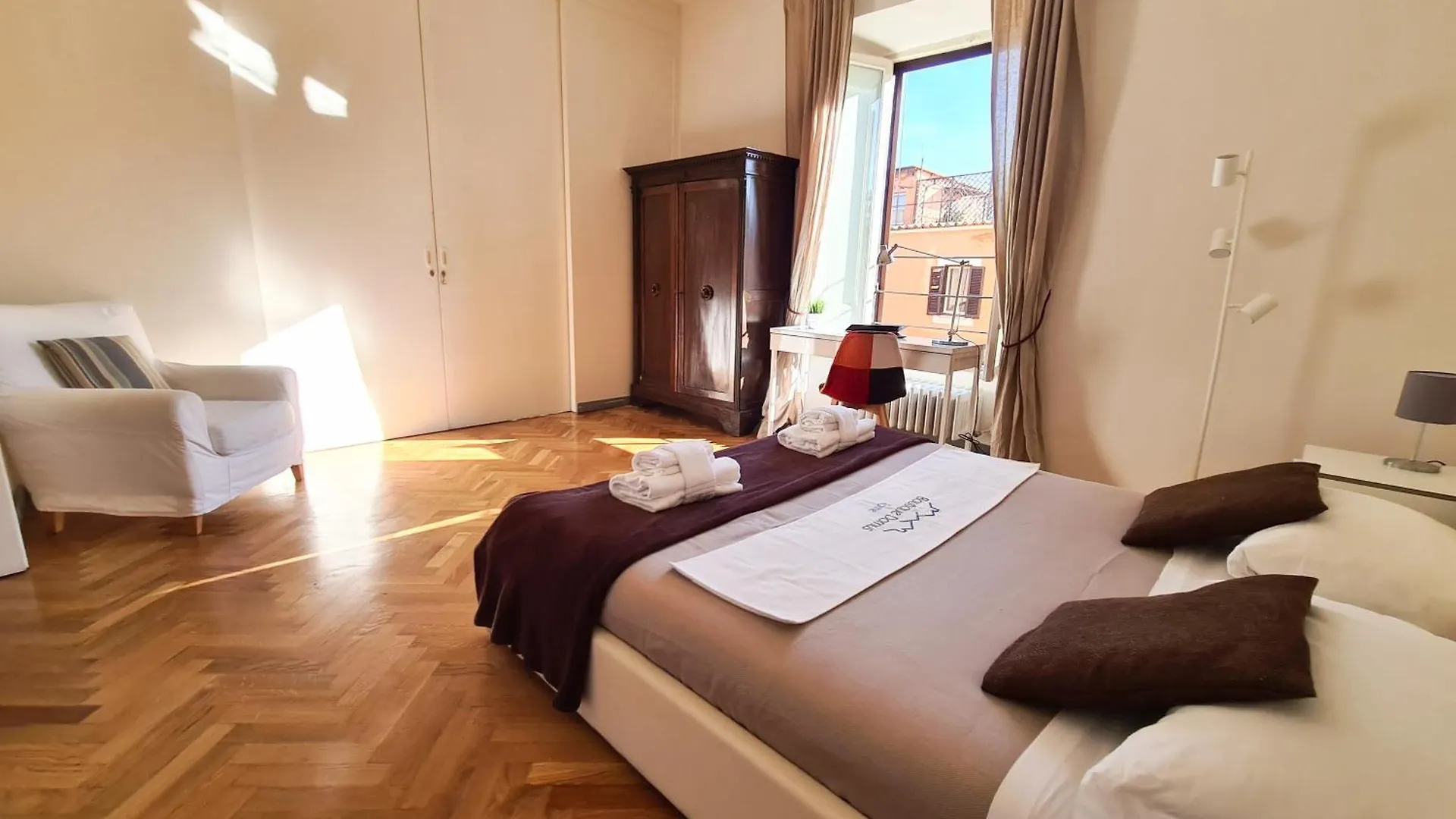 Apartment Boutique Domus Charme Trastevere Vascellari Rom