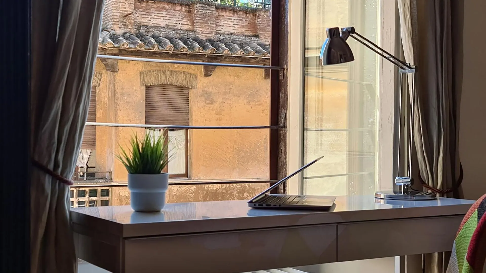 Boutique Domus Charme Trastevere Vascellari Rom